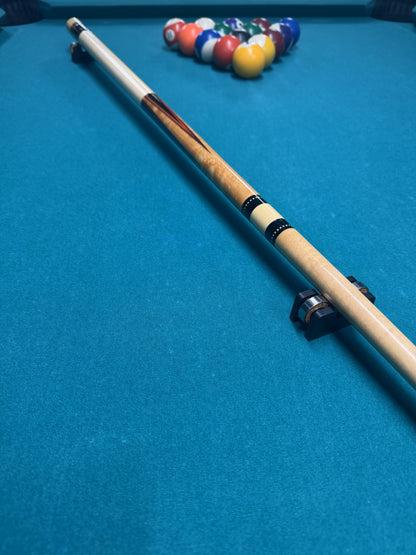Billiards Cue Roller – Cue Straightness Checker & Display Stand