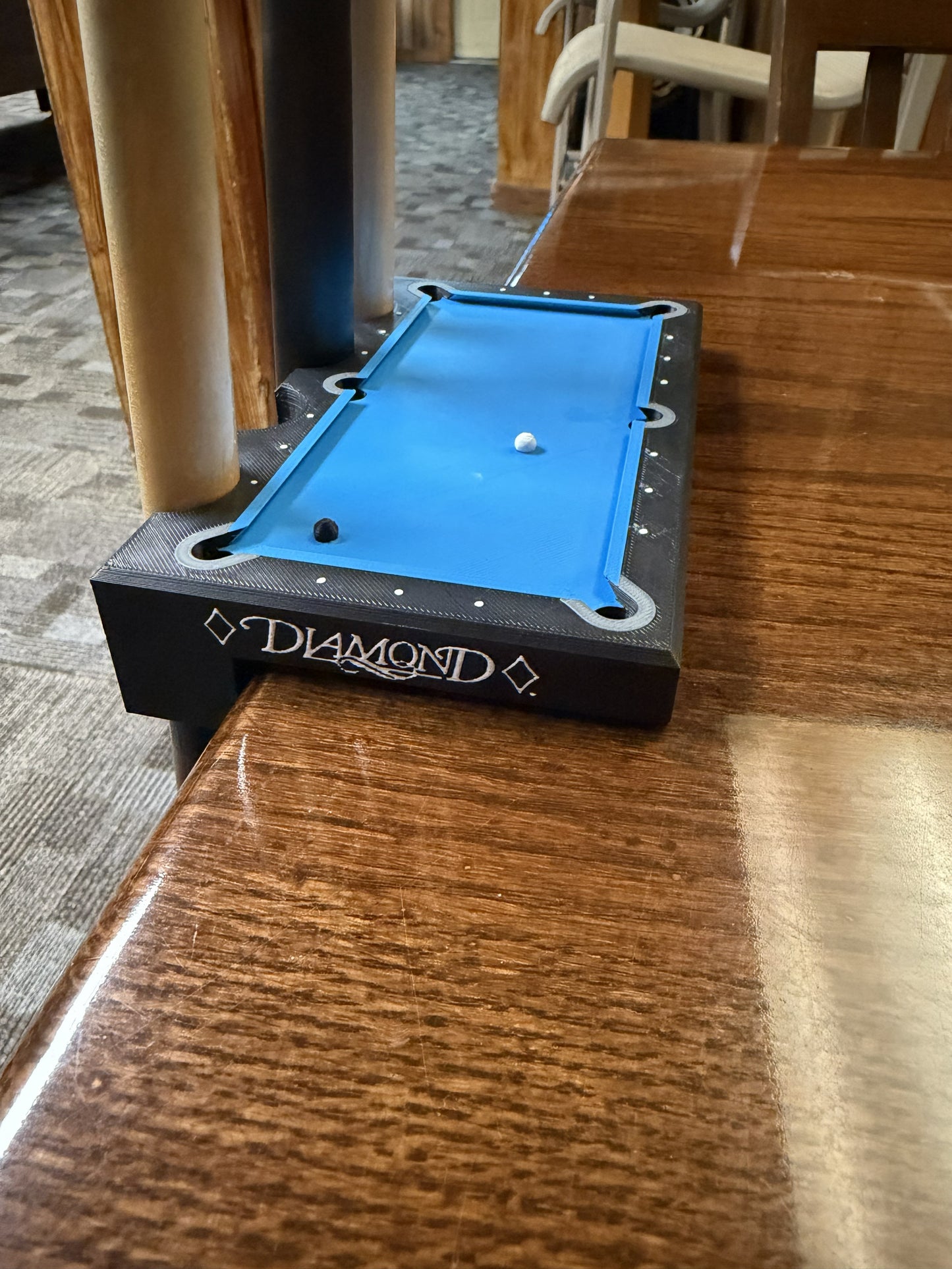 Pool Cue Claw - Four Slot