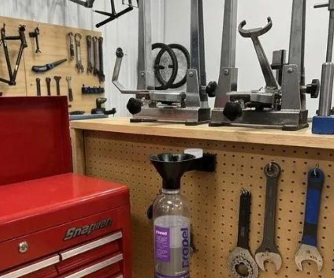 Bottle & Funnel Wall Mount