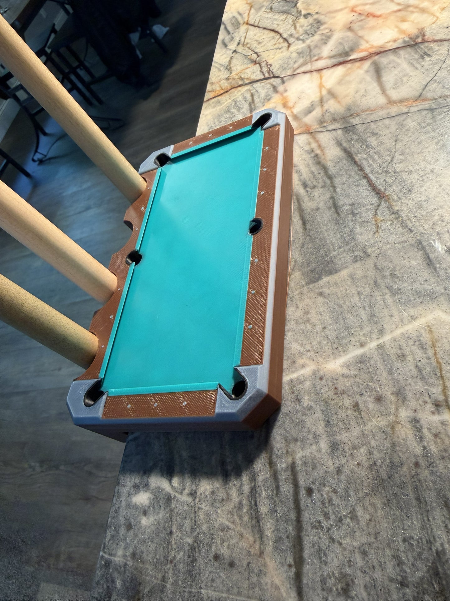 Valley Pool Table Cue Holder / Claw