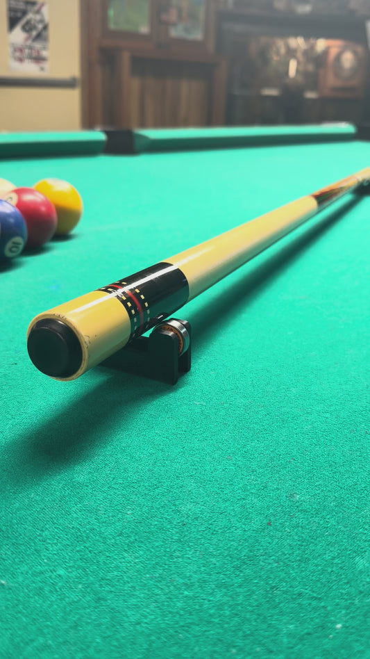 Billiards Cue Roller – Cue Straightness Checker & Display Stand